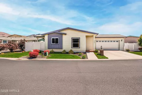 200 Bridle Way #249, Yakima, WA 98901