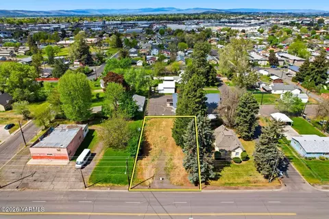 Nka S Fair Ave, Yakima, WA 98901