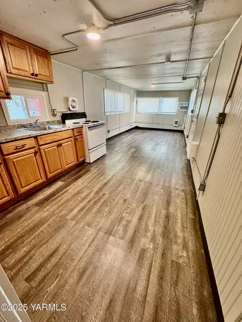 102 E California St #6, Union Gap, WA 98903