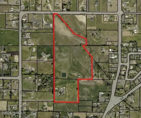 423 Lancaster Rd, Selah, WA 98942