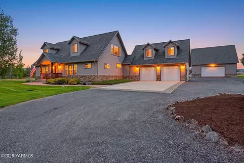 314 Schlagel Rd, Yakima, WA 98901
