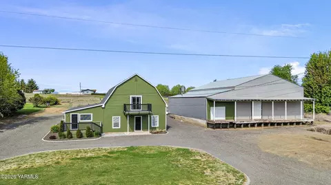 420 Mapleway Rd, Selah, WA 98942