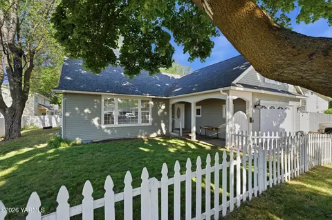 2 N 37th Ave, Yakima, WA 98902