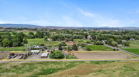 3110 S 90th Ave, Yakima, WA 98908