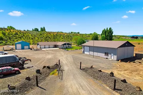 15180 Cottonwood Canyon Rd, Yakima, WA 98908