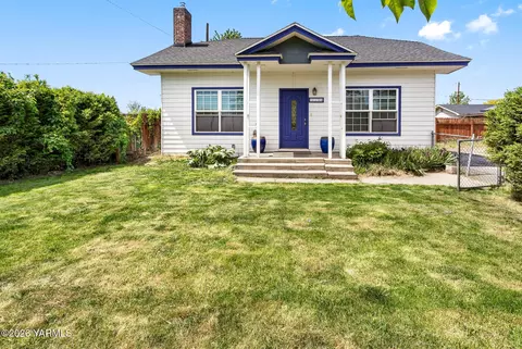 1304 S 32nd Ave, Yakima, WA 98902