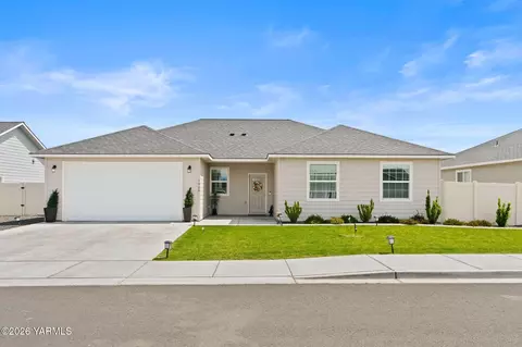 1909 S 61st Ave, Yakima, WA 98903