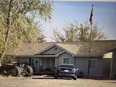 1845 Gurley Rd, Granger, WA 98932