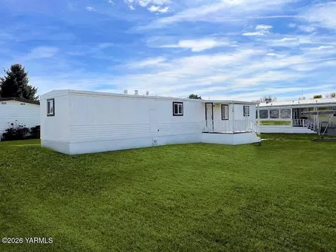 55 W Washington Way #61, Yakima, WA 98903