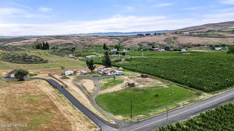 540 Zimmerman Rd, Yakima, WA 98908
