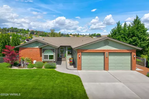 4305 Garden Park Way, Yakima, WA 98908