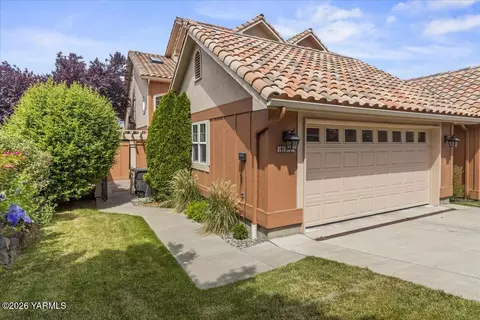 3611 Messina Dr, Yakima, WA 98902