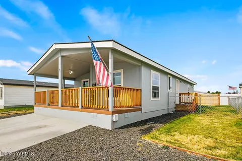 2802 S 5th Ave #41, Union Gap, WA 98903