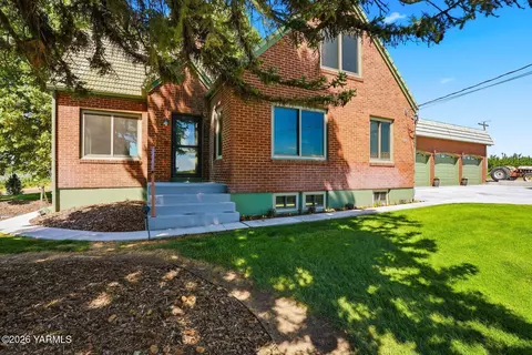 2606 Draper Rd, Yakima, WA 98903