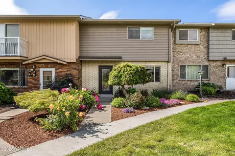 100 N 56th Ave # 2, Yakima, WA 98908