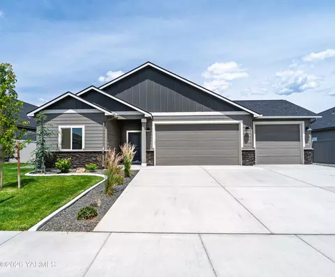 231 Schrute Rd, Prosser, WA 99350