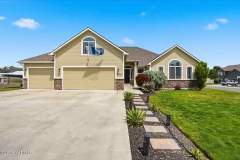 7601 W Washington Ave, Yakima, WA 98903