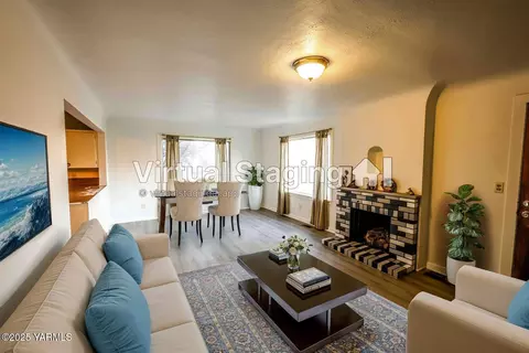 4210 Terrace Heights Dr, Yakima, WA 98901