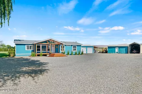 4421 Bell Rd, Yakima, WA 98901