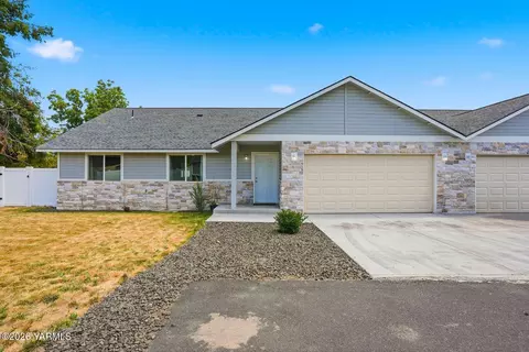 8003 Westbrook Ave, Yakima, WA 98908