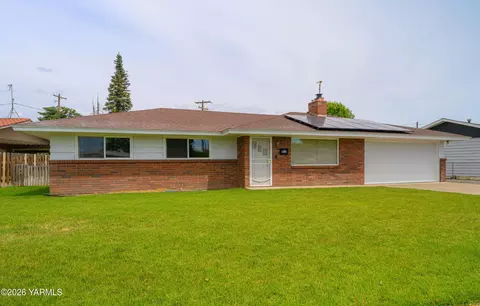 518 Lillie Ln, Toppenish, WA 98948