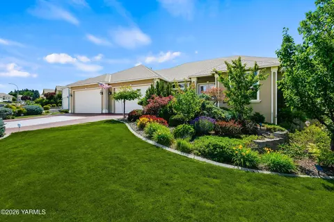 7306 Modesto Way, Yakima, WA 98908