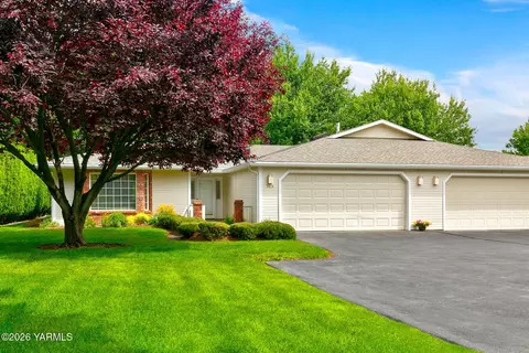 3414 Fairbanks Ave, Yakima, WA 98902