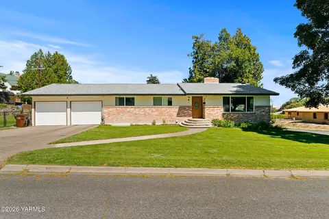 9 S 23rd Ave, Yakima, WA 98902