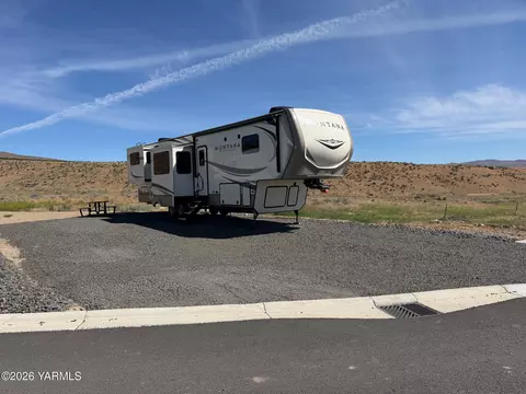 1769 Naches Wenas Rd #108, Selah, WA 98942