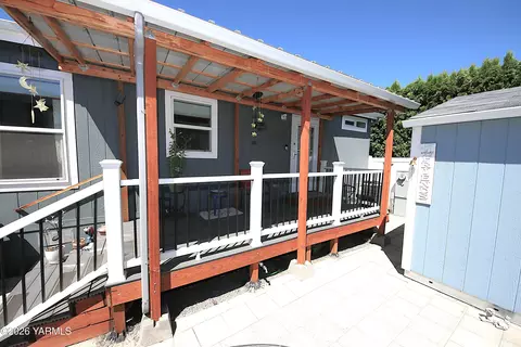 802 N 40th Ave #85, Yakima, WA 98908