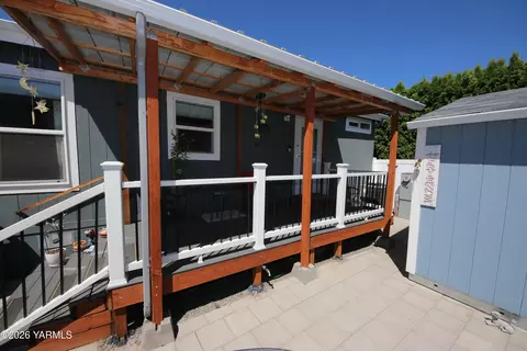 802 N 40th Ave #85, Yakima, WA 98908