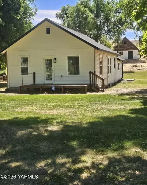 168501 Byron Rd, Prosser, WA 99350