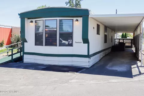 105 W Washington Ave #3, Yakima, WA 98903