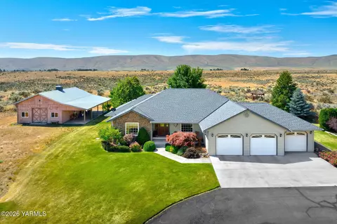 380 Pheasant Crest Dr, Yakima, WA 98908