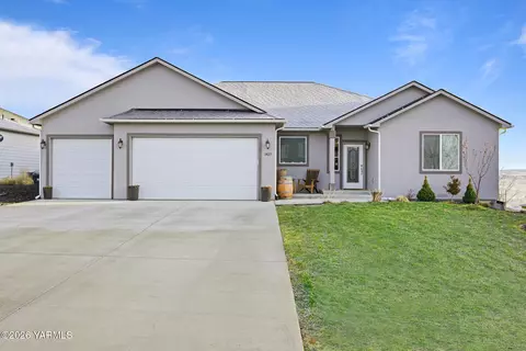 1425 Valhalla Lp Lp, Selah, WA 98942