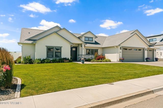 2200 S 96th Ave, Yakima, WA 98903
