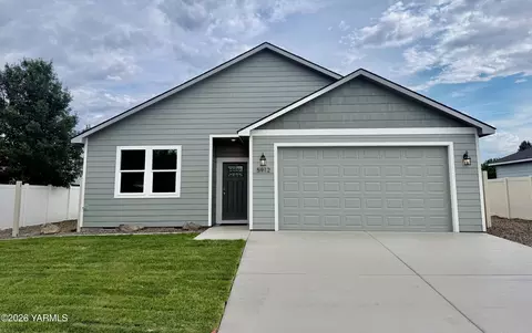5912 Crestfields Rd, Yakima, WA 98903