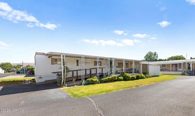 55 W Washington Ave #16, Yakima, WA 98903