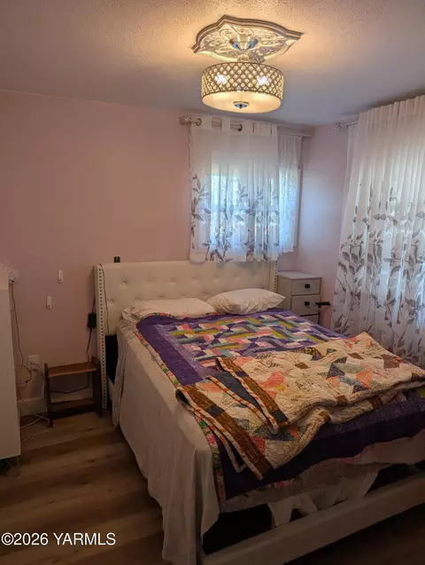 Bedroom - 110 E Bartlett Ave, Selah, WA 98942 photo 1 of 1