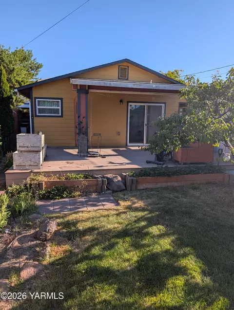 Other - 110 E Bartlett Ave, Selah, WA 98942 photo 6 of 8