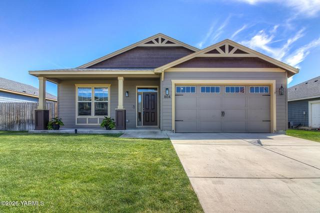 804 Citra Ave, Moxee, WA 98936