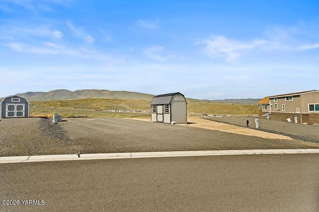 1769 Naches Wenas Rd #61, Selah, WA 98942