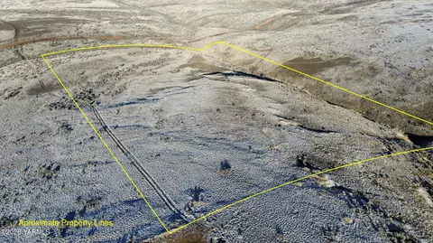 Nka Roza Hill Dr, Yakima, WA 98901