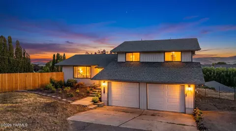 801 S 70th Ave, Yakima, WA 98908