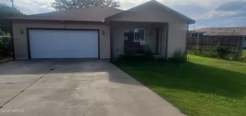1108 Buwalda Ln, Yakima, WA 98901