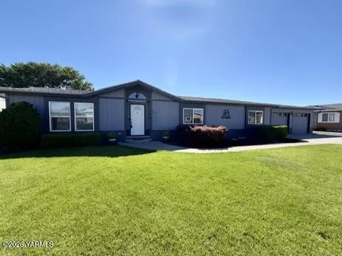 1805 S 69th Ave, Yakima, WA 98908