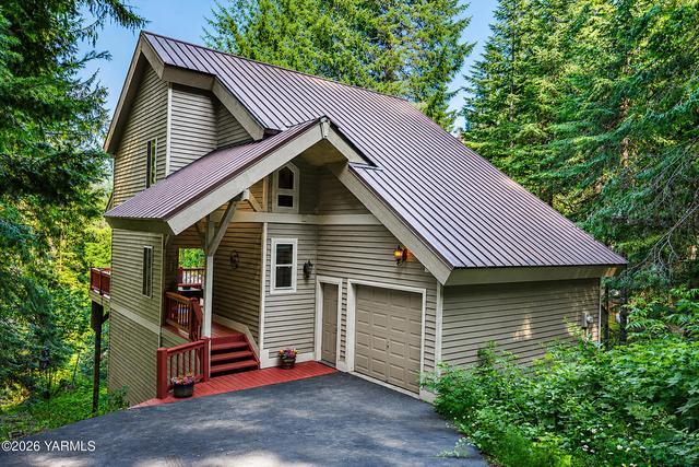 100 Alpine Ln, Easton, WA 98925