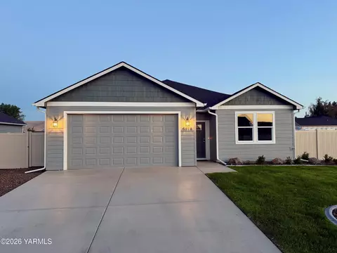 5914 Crestfields Rd, Yakima, WA 98903