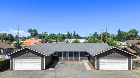 1105 S 34th Ave, Yakima, WA 98902