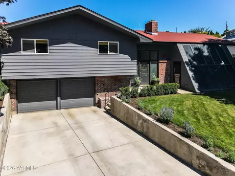 4307 Marylin Dr, Yakima, WA 98908